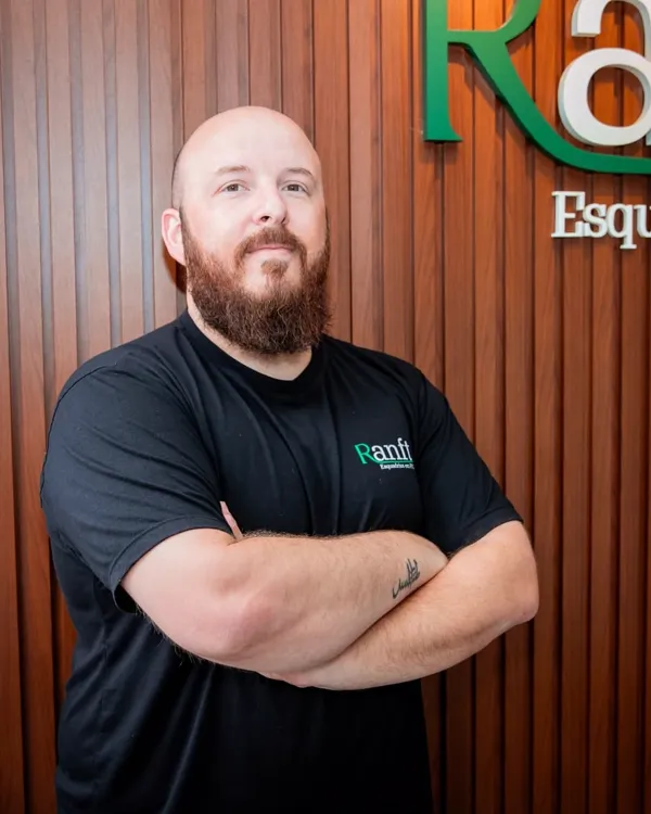 Consultor comercial da Ranft Esquadrias